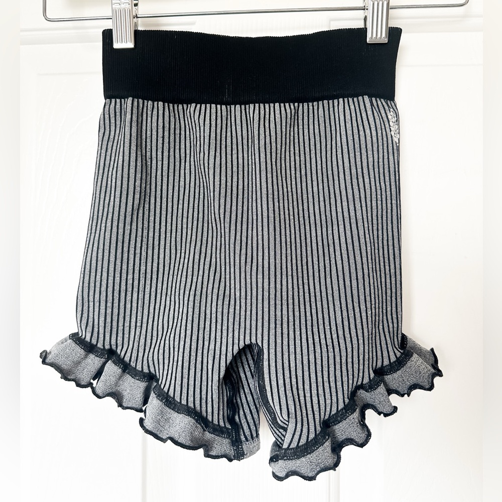 FREE PEOPLE MOVEMENT Women’s Athletic Shorts Black/White - Size XSmall/Small